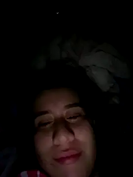 Scarlett Noire outdoors online show from 18, 11, 2025