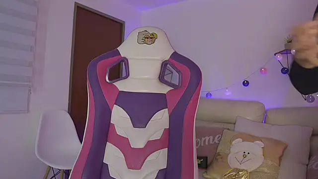 Enola Holmes  online show from 29, 11, 2025