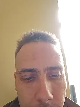 Gregorywhitelegs online show from 4, 4, 2026