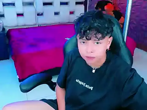 lunabustygirl online show from 5, 2, 2026