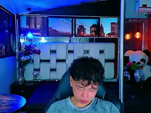 lunabustygirl online show from 19, 1, 2026