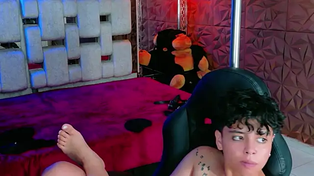 lunabustygirl online show from 12, 2, 2026