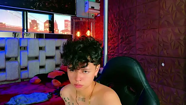 lunabustygirl online show from 20, 2, 2026