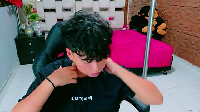 lunabustygirl online show from 8, 2, 2026