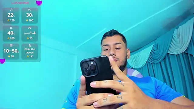 Latino Hot Boy online show from 22, 11, 2025