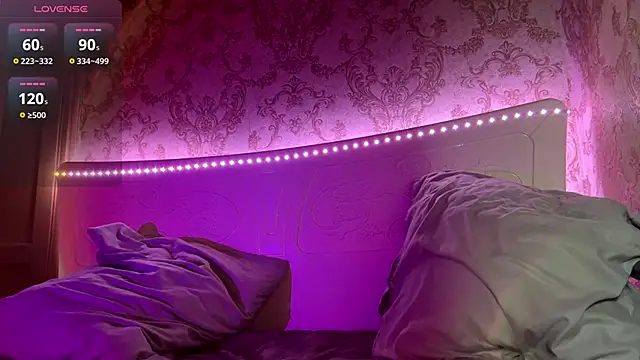 DanaeMccrory online show from 24, 11, 2025