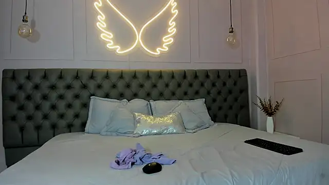 arietta skinny online show from 27, 2, 2026