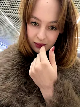 hani obsessed online show from 16, 12, 2025