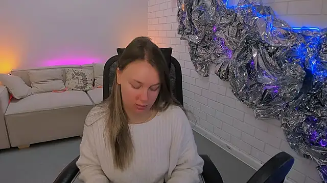 SandraLindsey online show from 26, 11, 2025