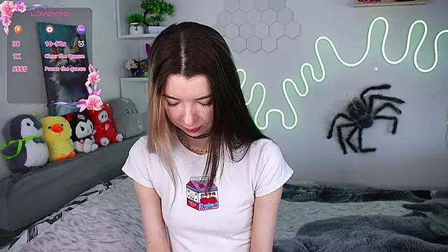 Emmie shy online show from 20, 3, 2026