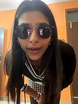 sexyayeshadesi online show from 19, 11, 2025