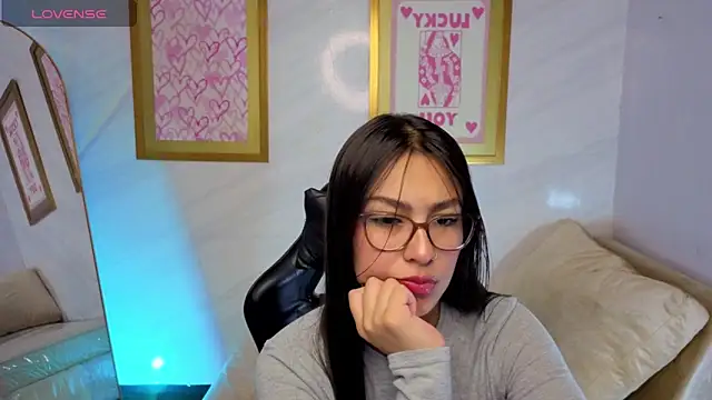 Maleja v  online show from 26, 11, 2025