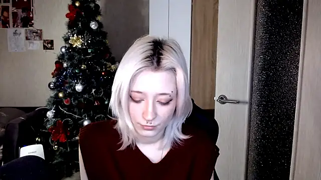 SophiaLur online show from 10, 1, 2026