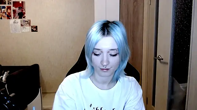 SophiaLur online show from 17, 11, 2025