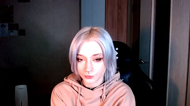 SophiaLur online show from 24, 11, 2025