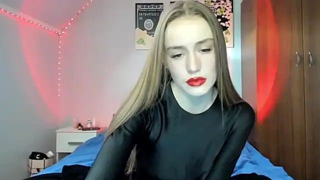 tinyglow online show from 3, 5, 2026