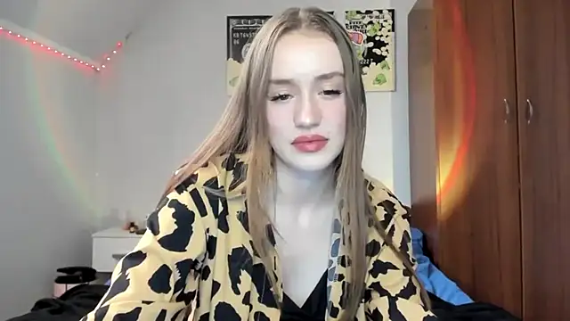 tinyglow online show from 4, 5, 2026