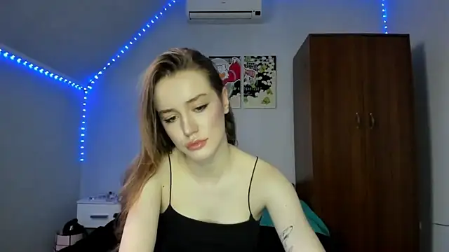 tinyglow online show from 1, 12, 2025