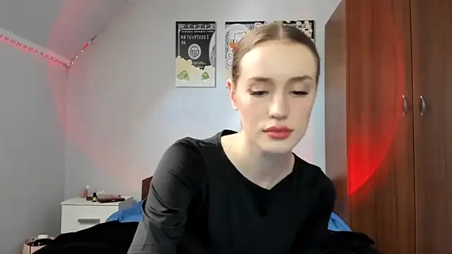 tinyglow online show from 26, 4, 2026
