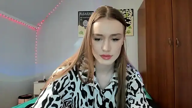 tinyglow online show from 15, 2, 2026