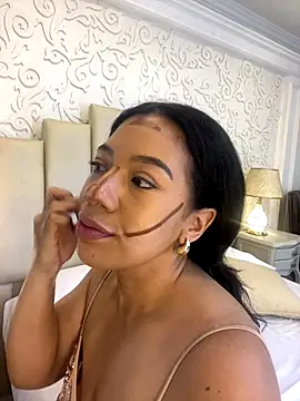 IvannaClaire online show from 15, 12, 2025