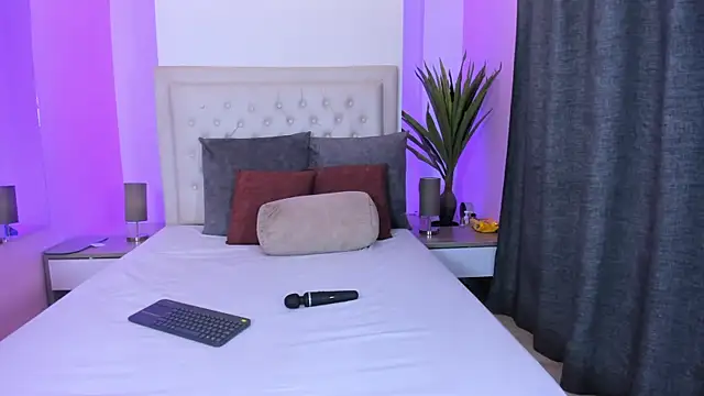 Snapshot of violeta_santanna chatting on 21, 6, 2026 violeta santanna online show from 21, 6, 2026