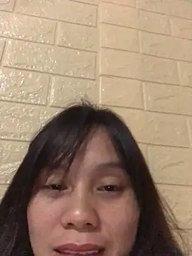 Snapshot of Trangbabylove chatting on 14, 12, 2025 Trangbabylove online show from 14, 12, 2025