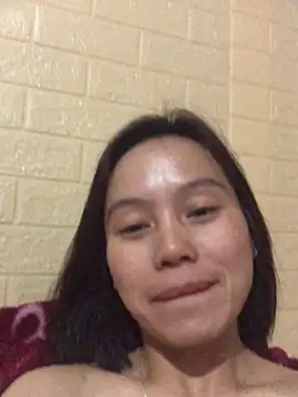 Snapshot of Trangbabylove chatting on 2, 12, 2025 Trangbabylove online show from 2, 12, 2025