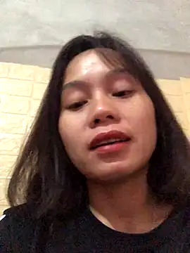 Snapshot of Trangbabylove chatting on 15, 12, 2025 Trangbabylove online show from 15, 12, 2025