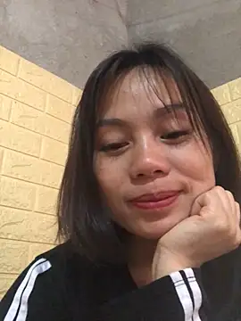 Trangbabylove online show from 2, 3, 2026