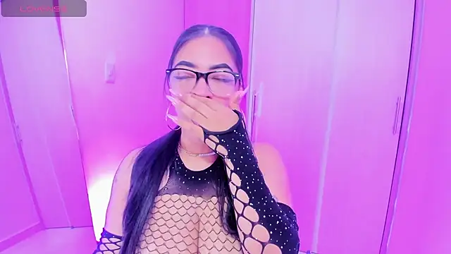 evelisse  online show from 21, 4, 2026