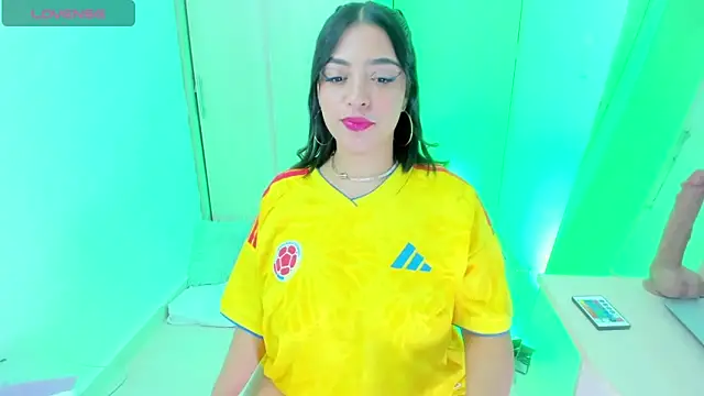evelisse  online show from 14, 6, 2026