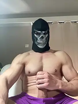 Luna MaskedMan online show from 5, 4, 2026