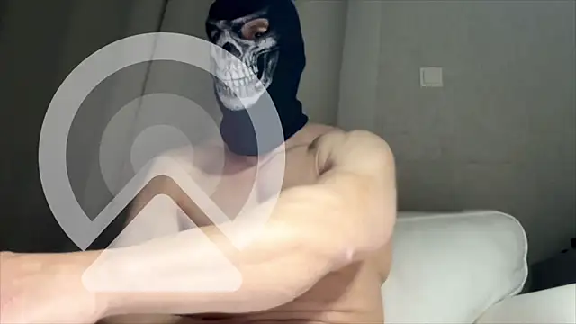 Luna MaskedMan online show from 5, 5, 2026