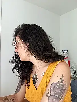 Snapshot of Melinerd chatting on 16, 6, 2026 Melinerd online show from 16, 6, 2026
