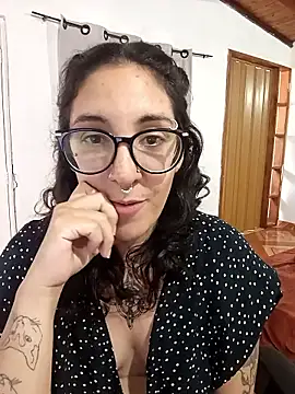 Snapshot of Melinerd chatting on 26, 11, 2025 Melinerd online show from 26, 11, 2025