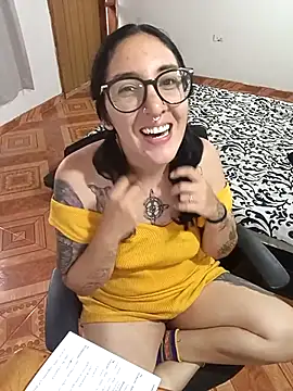 Melinerd online show from 15, 12, 2025