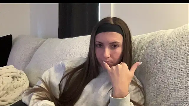 laylahlaylah1 online show from 14, 11, 2025