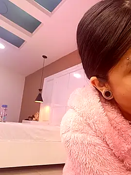 VelvetNovaa online show from 23, 11, 2025