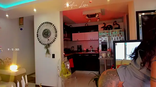 sofiasexhot online show from 19, 12, 2025