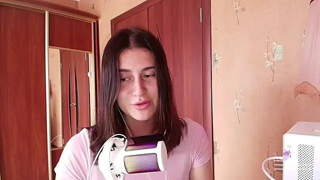 KristinaScott online show from 15, 4, 2026