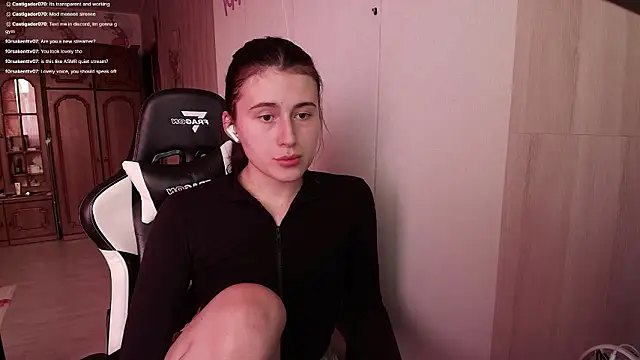 KristinaScott online show from 11, 3, 2026