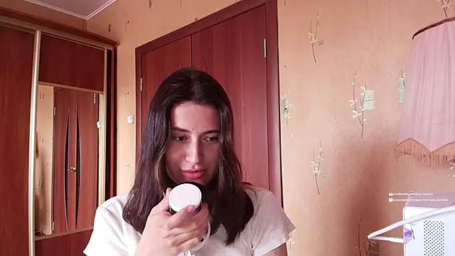 KristinaScott online show from 18, 4, 2026