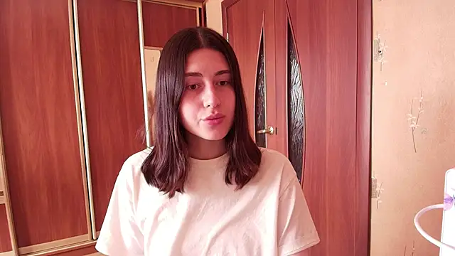 KristinaScott online show from 12, 4, 2026