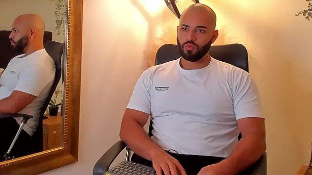 Snapshot of Chris_Varden chatting on 17, 5, 2026 Chris Varden online show from 17, 5, 2026