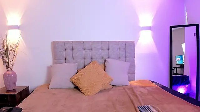 Emily Frostt online show from 19, 3, 2026