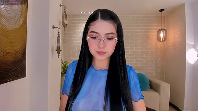 HaileyRoss  online show from 24, 4, 2026