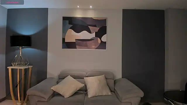 HaileyRoss  online show from 12, 1, 2026