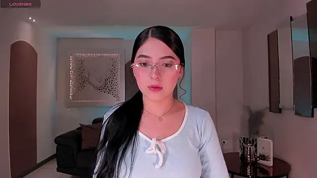 HaileyRoss  online show from 29, 3, 2026