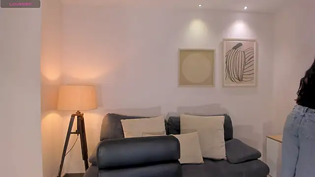 HaileyRoss  online show from 7, 4, 2026